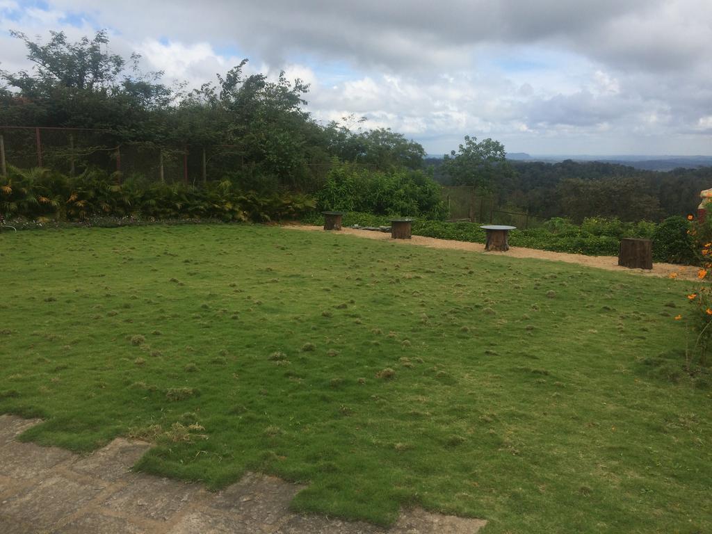 Leisure Vacations Heavenly Hills Villa Madikeri Bagian luar foto
